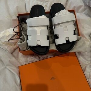 ✖️SOLD✖️Hermès White Slide Sandals